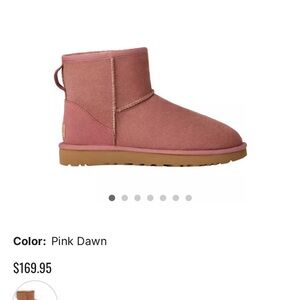 NWOT Women's Size 5 UGG boots
